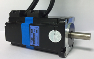 什么是保持轉矩？步進電機的外表溫度允許達到多少？